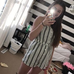 strapless urban outfitters romper WITH TAGS 💚